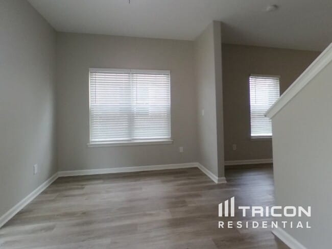 Building Photo - 287 Stonewood Crossing Dr