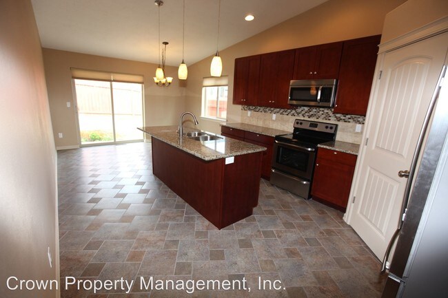 Building Photo - 3 br, 2 bath House - 5665 Koda St SE