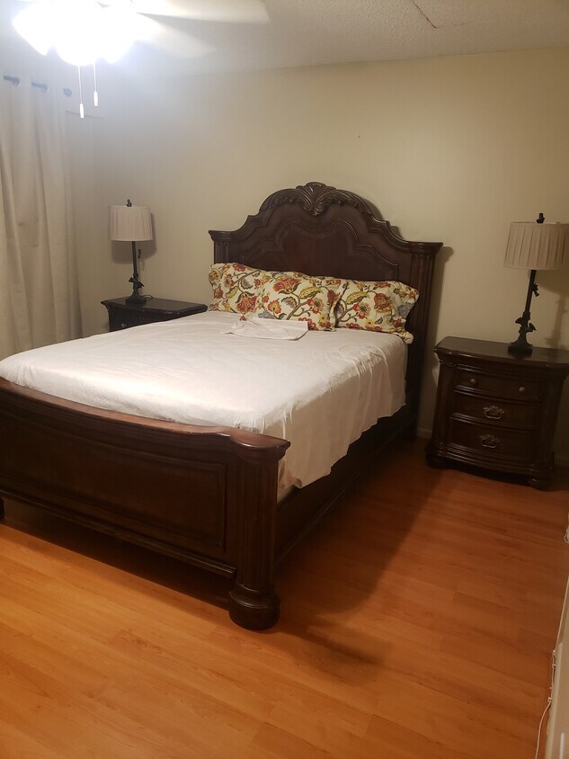 Foto principal - 12800 SW 7th Ct