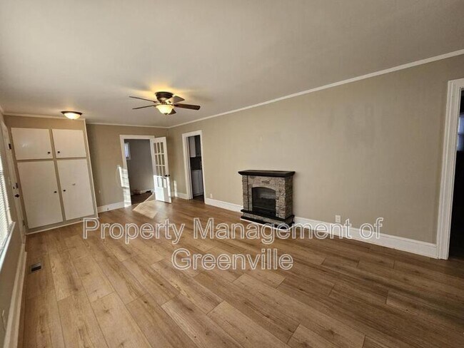 Foto del edificio - 436 Potomac Ave