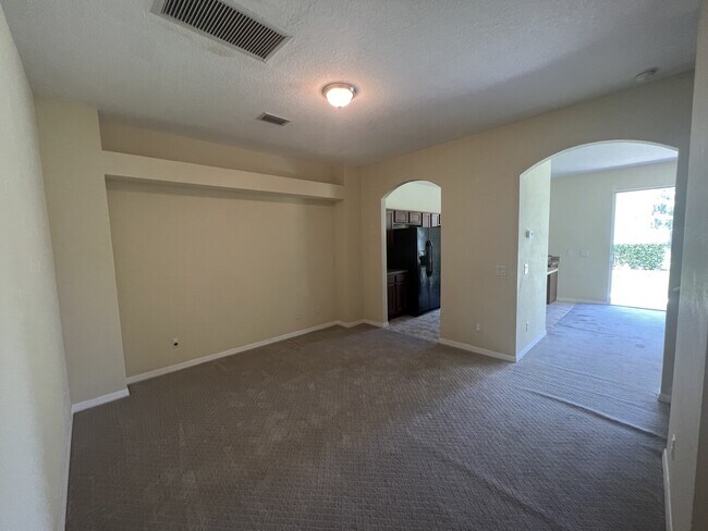 Building Photo - 3633 Pine Knot Drive