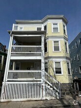 Building Photo - 33 W Tremlett St
