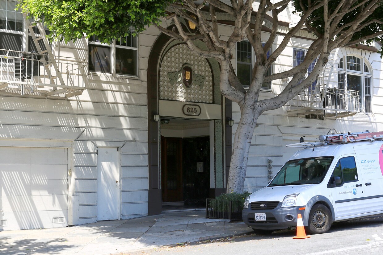 Entrada frontal - Alamo Square