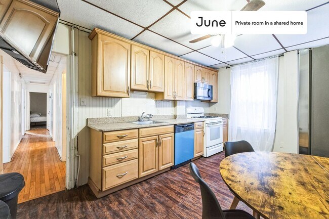 Foto del edificio - Room in Shared 5 bed/1 bath home in Harvard Square (Cambridge)