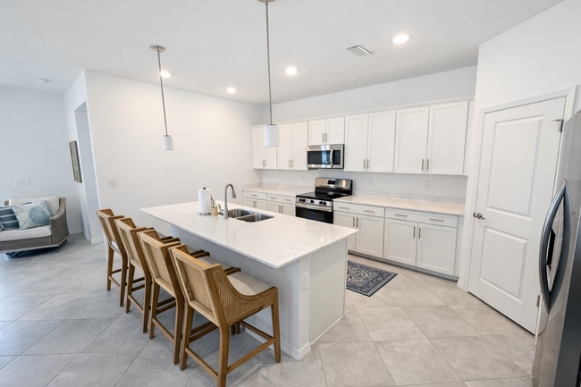 Building Photo - 11399 Pinot Dr