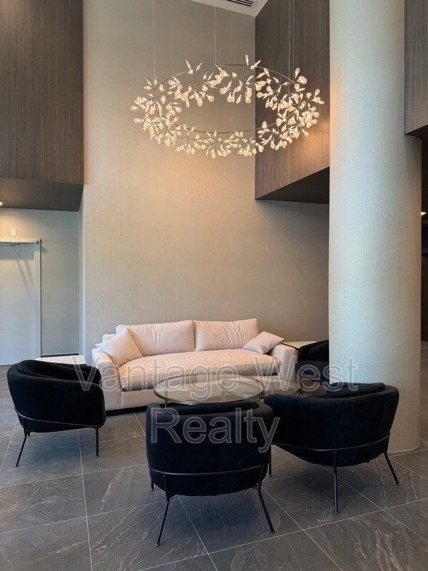 Photo du bâtiment - 3700-3700 Capozzi Rd