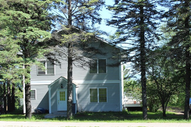 Front of 908 E Skyline - 908 E Skyline Pkwy