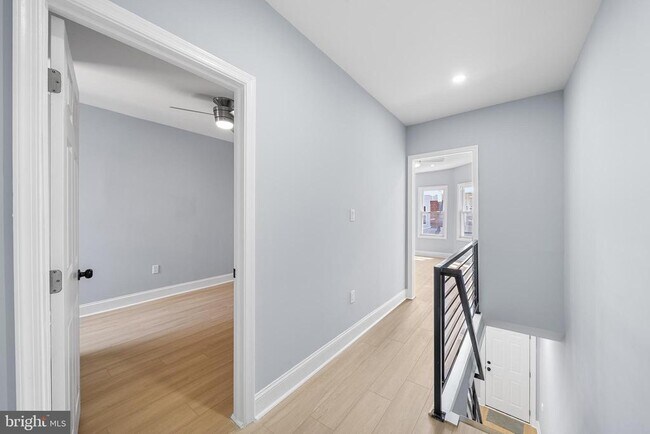 Foto del edificio - 56 N Yewdall St