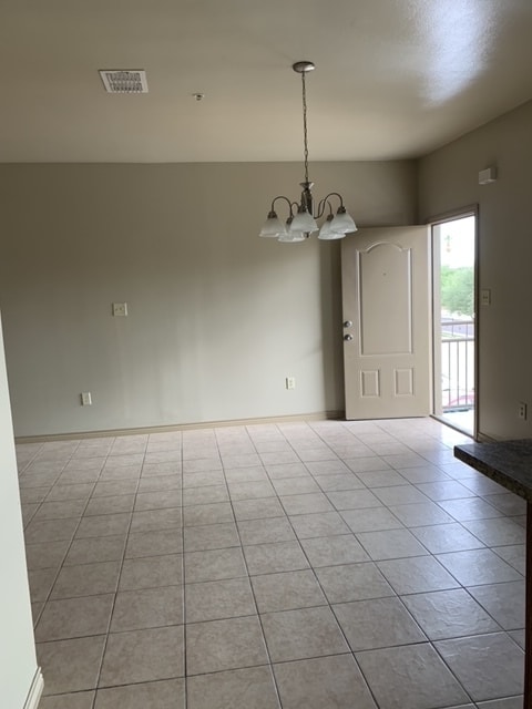 Sala de estar - 2201 E Travis St