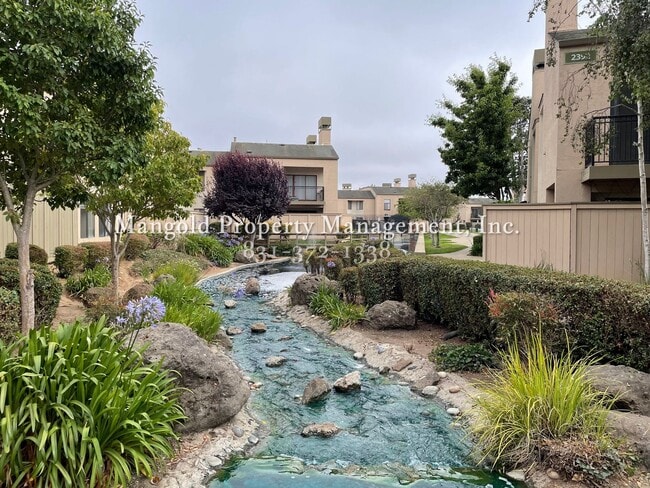 Building Photo - Comfortable 2-Bedroom 1-Bath Condo with Gr...