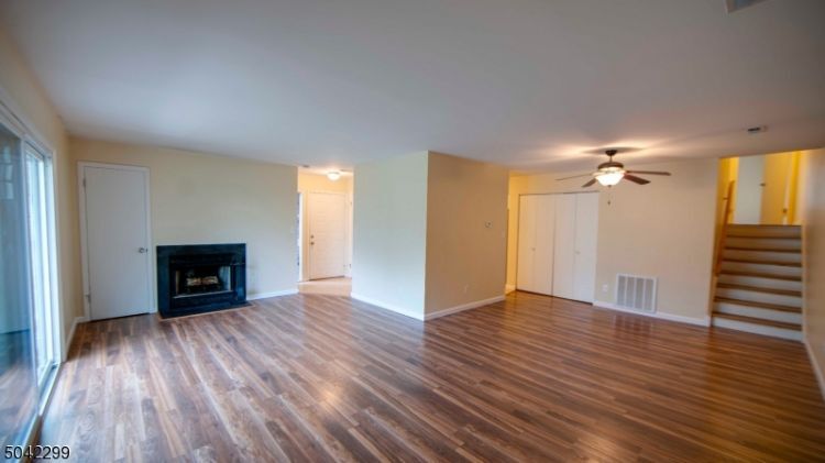 Foto principal - 22 Sam Bonnell Dr