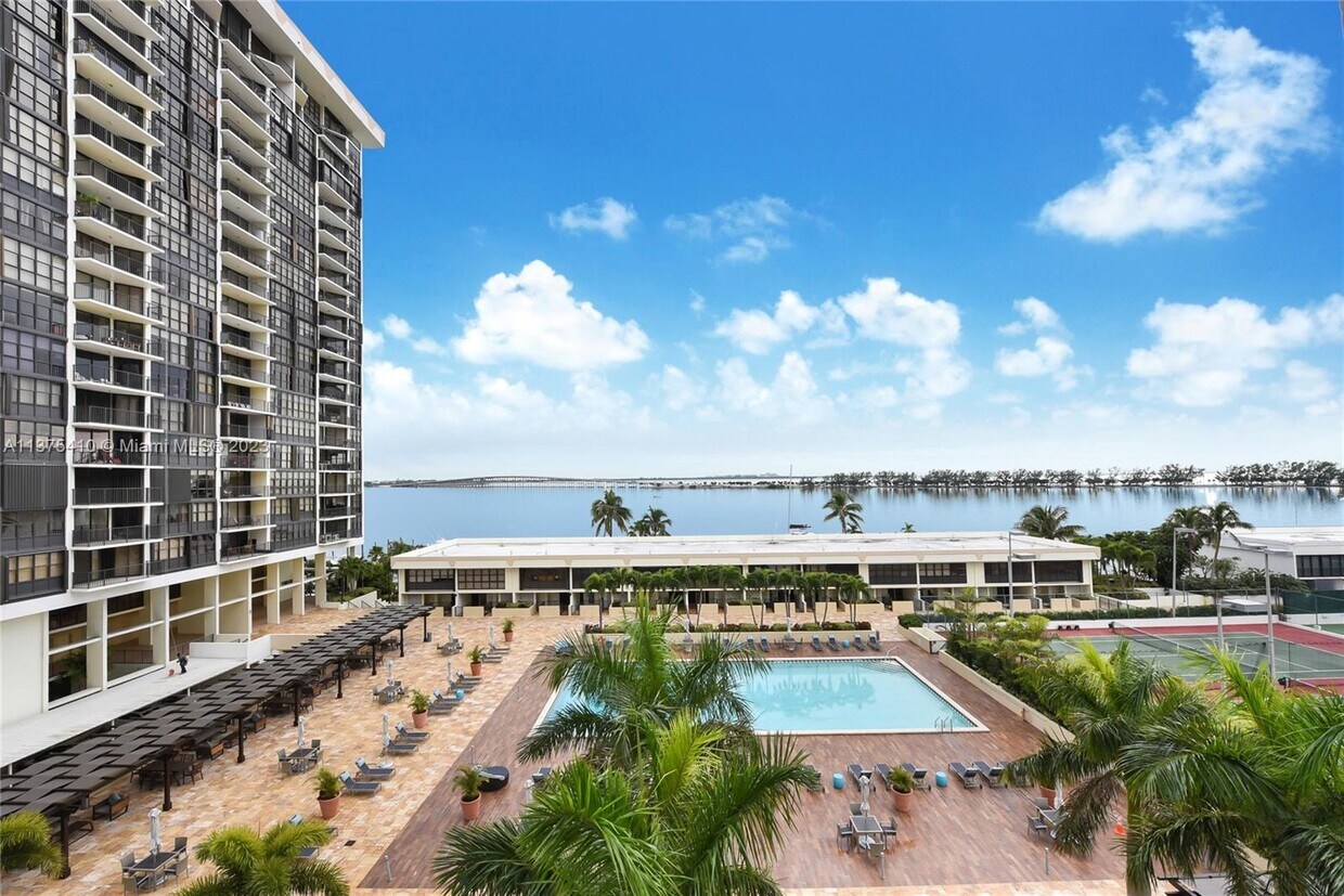 Foto principal - 1901 Brickell Ave