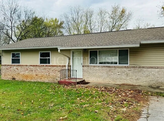 Photo - 1505 Rambling Road House