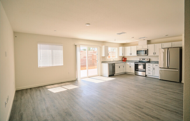 Foto del edificio - 2129 Shady Tree Cir