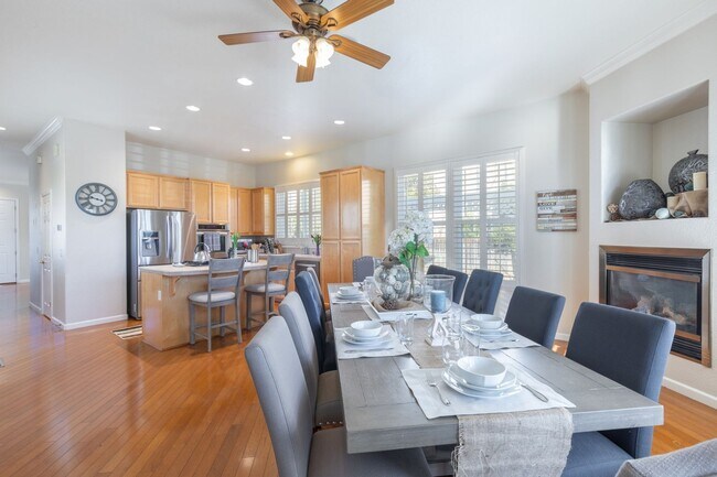 Foto del edificio - Stunning 4BR House in Santa Rosa