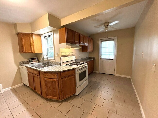 Foto del edificio - 2629 McDowell St