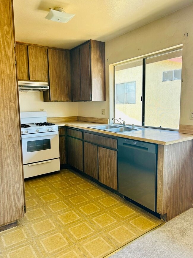 Building Photo - 1825Wilc