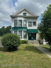 Building Photo - 102 Green