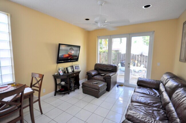 Foto del edificio - 6811 Sugarloaf Key St