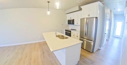 Building Photo - 5603 Goheen Dr
