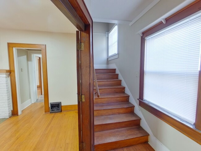 Building Photo - 207 S Erie Ave