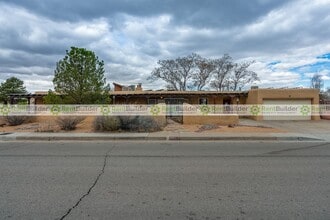 1301 Alvarado Dr NE