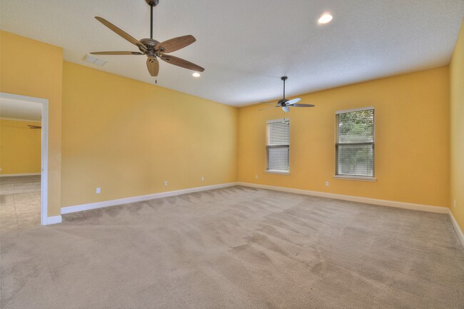 Foto del edificio - 3521 Carolwood Ln