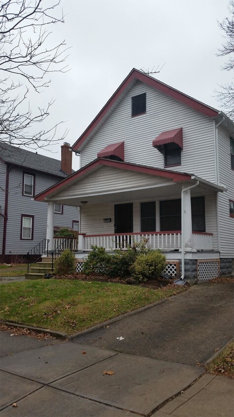 Primary Photo - 1088 E 177th St