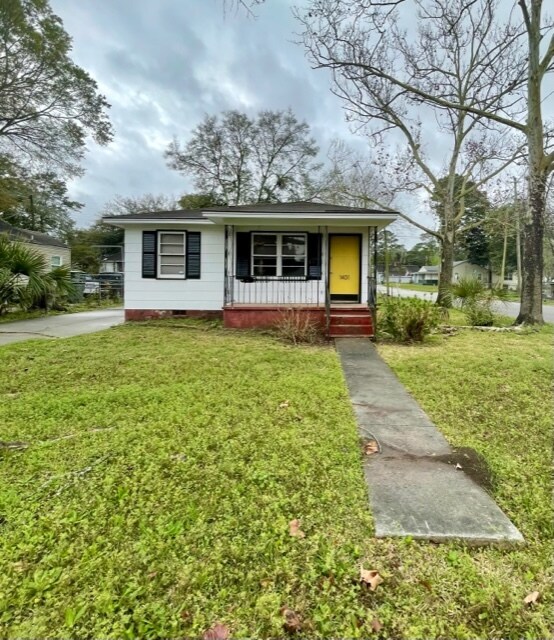 1401 E 33rd St, Savannah, GA 31404 House Rental in Savannah, GA