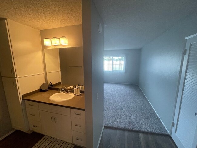Interior Photo - Surf House Apartments