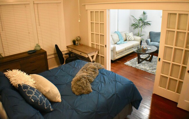 Foto del edificio - 407 S Melville Ave