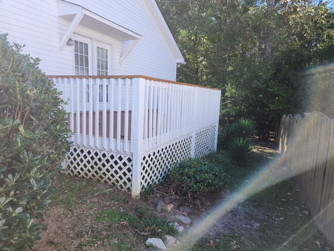 Building Photo - Lovley 3 Bedroom 2 Bath Located in Irmo**A...