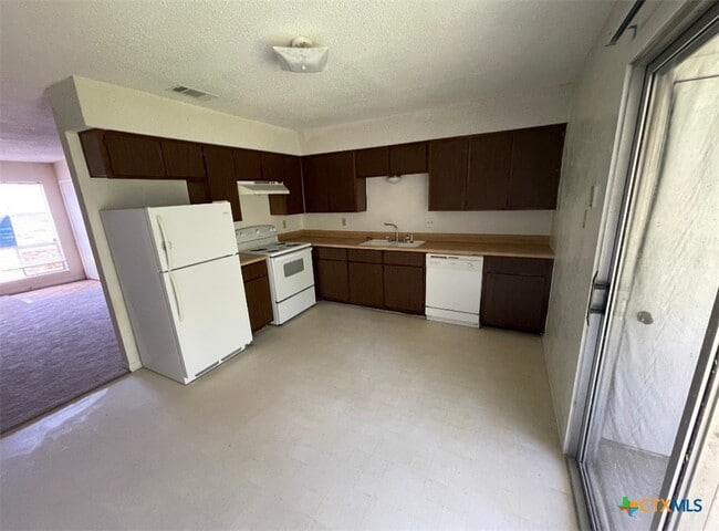 Foto del edificio - 209 Oak Trail Dr