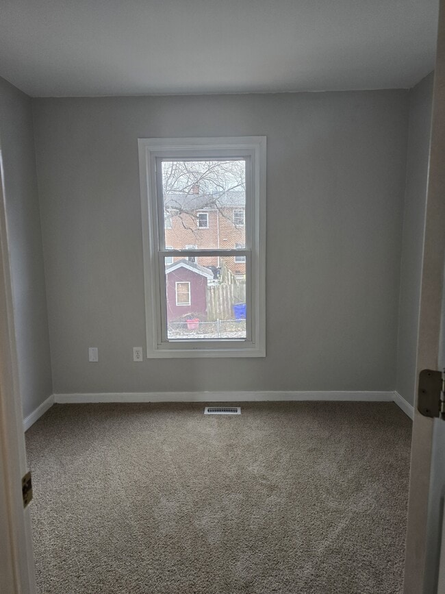 Building Photo - 9 Warthens Way