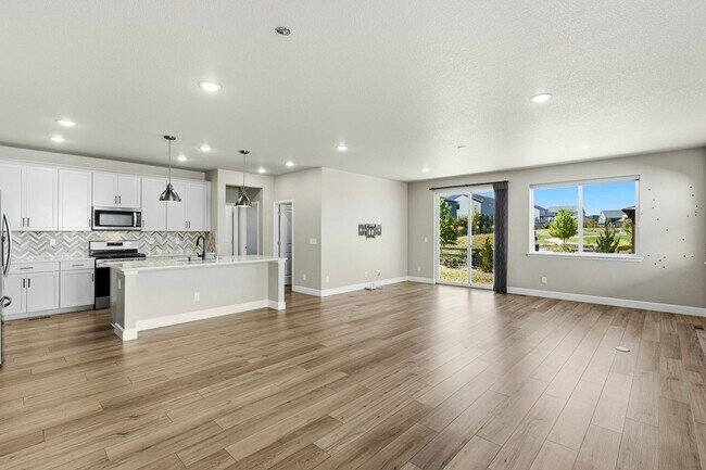 Foto del edificio - 13541 Waterthrush St