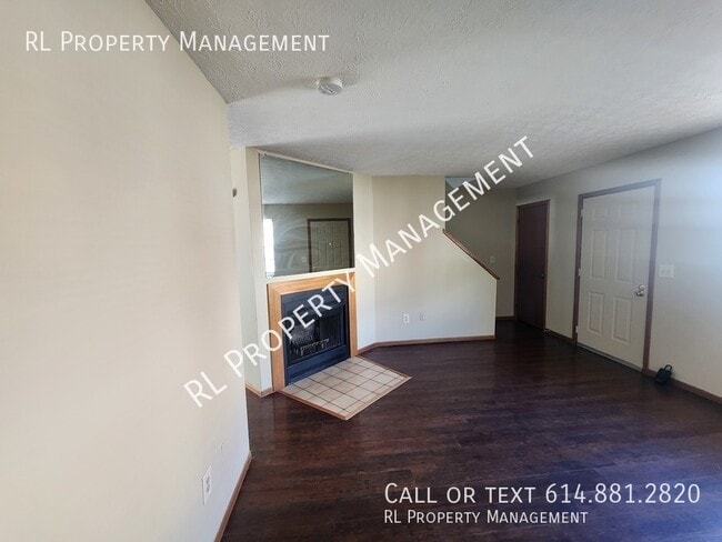 Building Photo - 2 bedroom 2.5 bathroom townhome in Westerv...