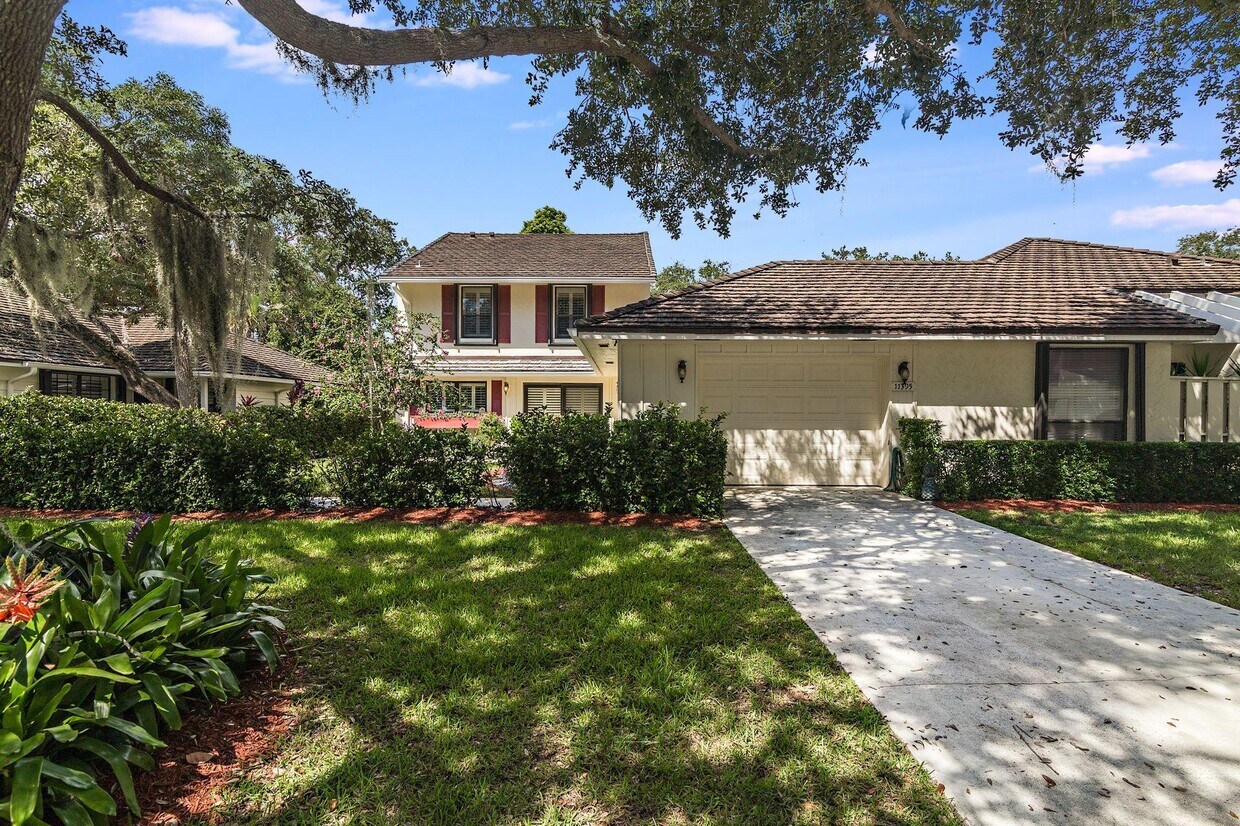 Foto principal - 11395 12 Oaks Way