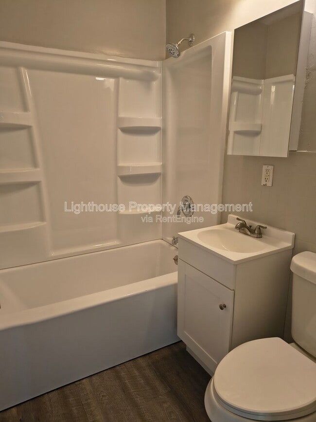 Building Photo - 3041 Lemuel St