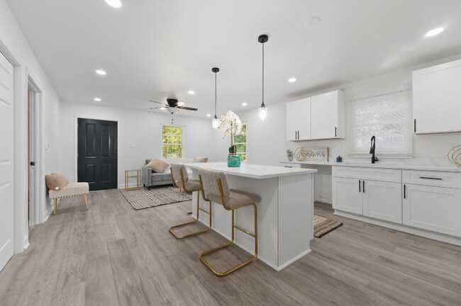 Foto del edificio - 3192 Oakcliff Rd NW