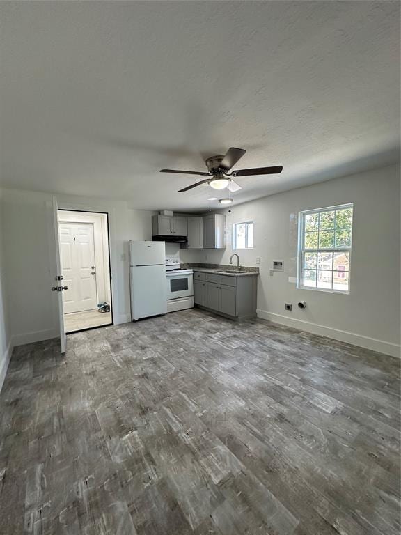Building Photo - 1405 Miles St