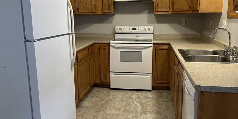 Primary Photo - 15 LLC-75 Sailly Avenue