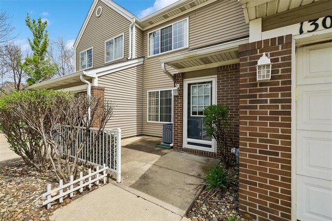 Foto del edificio - 6855 Woodland Ave