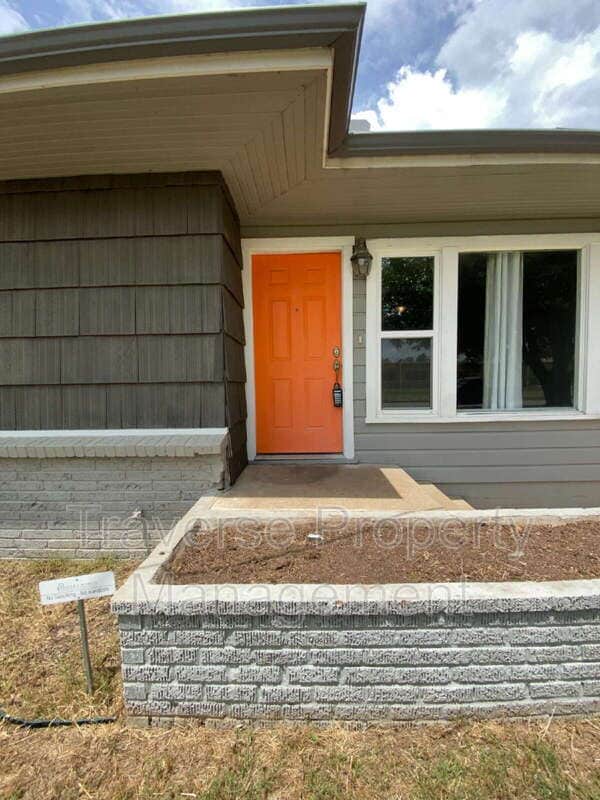Building Photo - 3032 Marys Ln