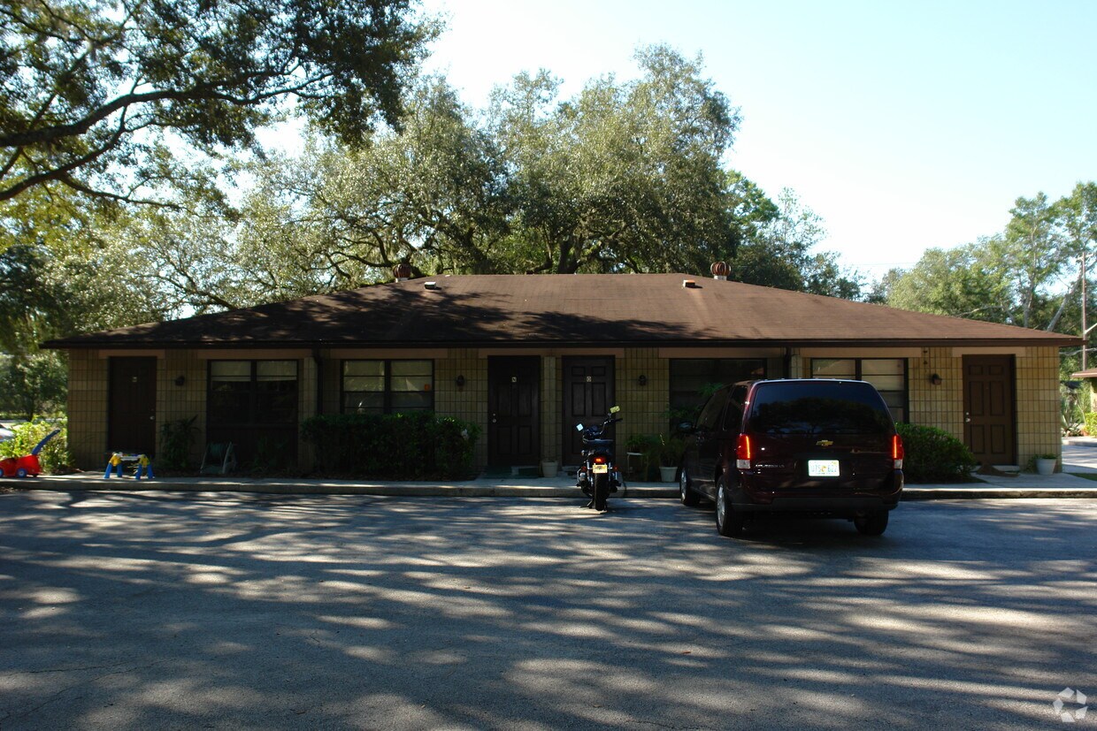 Primary Photo - 4524 NW 23rd Ave