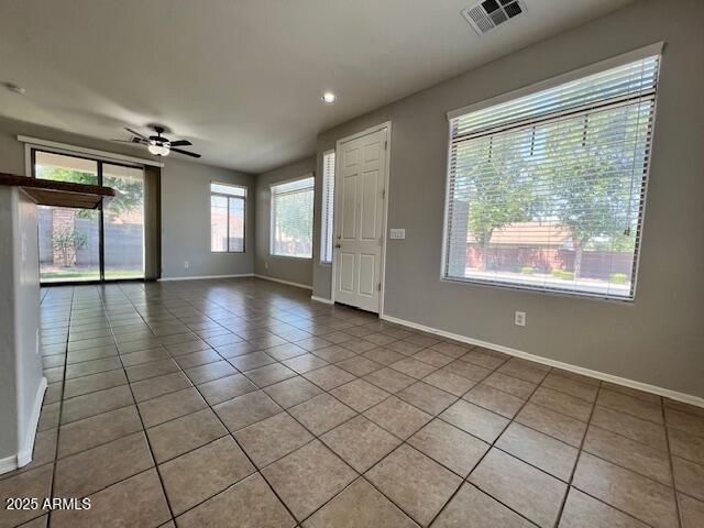 Foto del edificio - 1263 S Emmett Dr