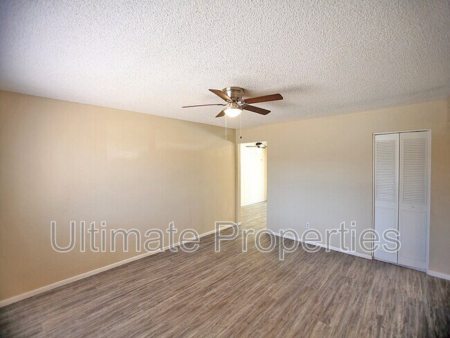 Foto del edificio - 3144 W Charleston Ave