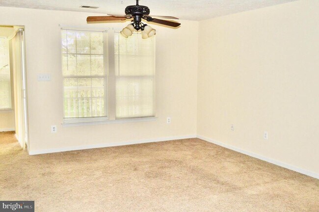 Foto del edificio - 6409 Weatherby Ct