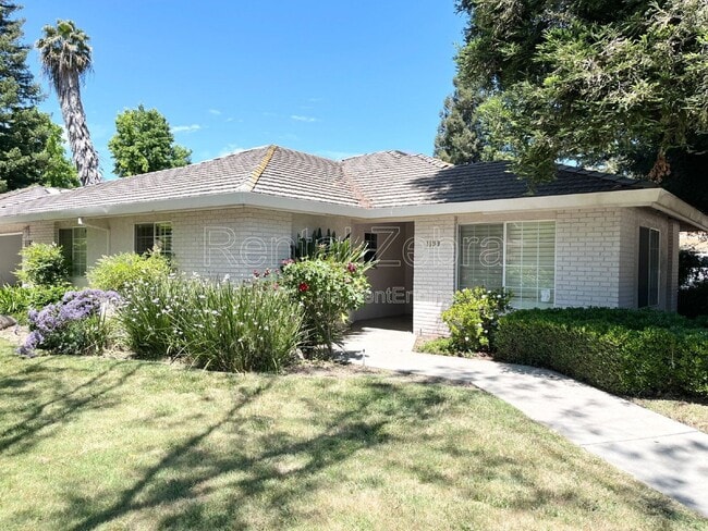 Photo - 1199 Paseo Verde Dr House