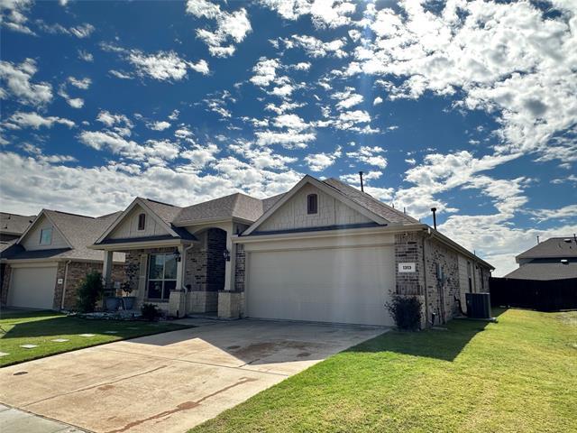 Building Photo - 1313 Forest Haven Dr