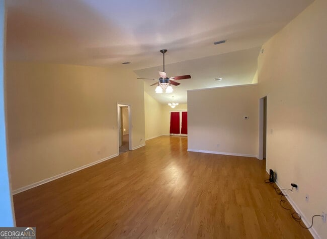 Building Photo - 2068 Scrubby Bluff Rd